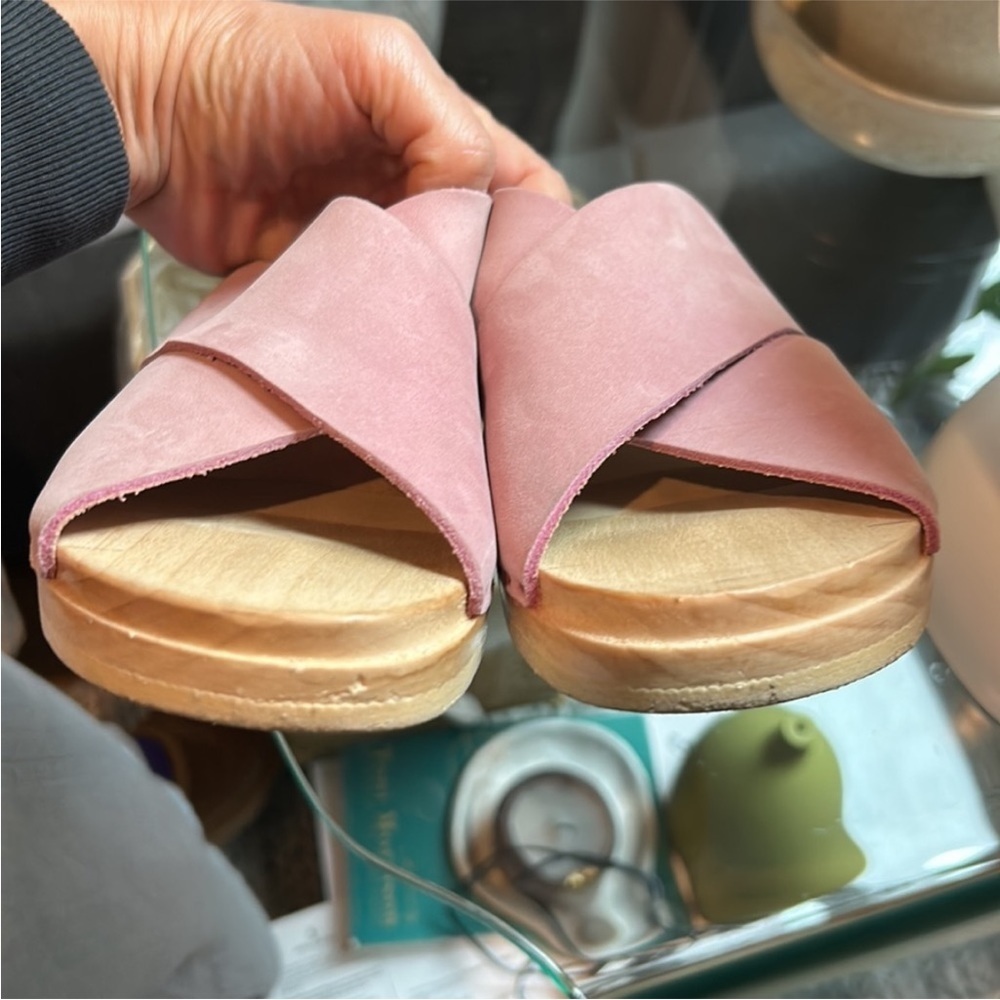 No. 6 Pink Sandals - Picture 11 of 14